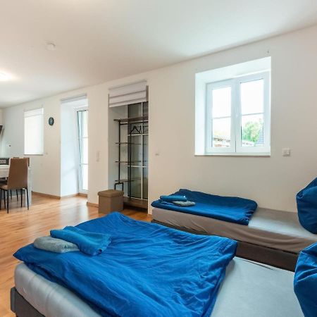 Apartment With Terrace In An Ideal Location Haunsheim Buitenkant foto