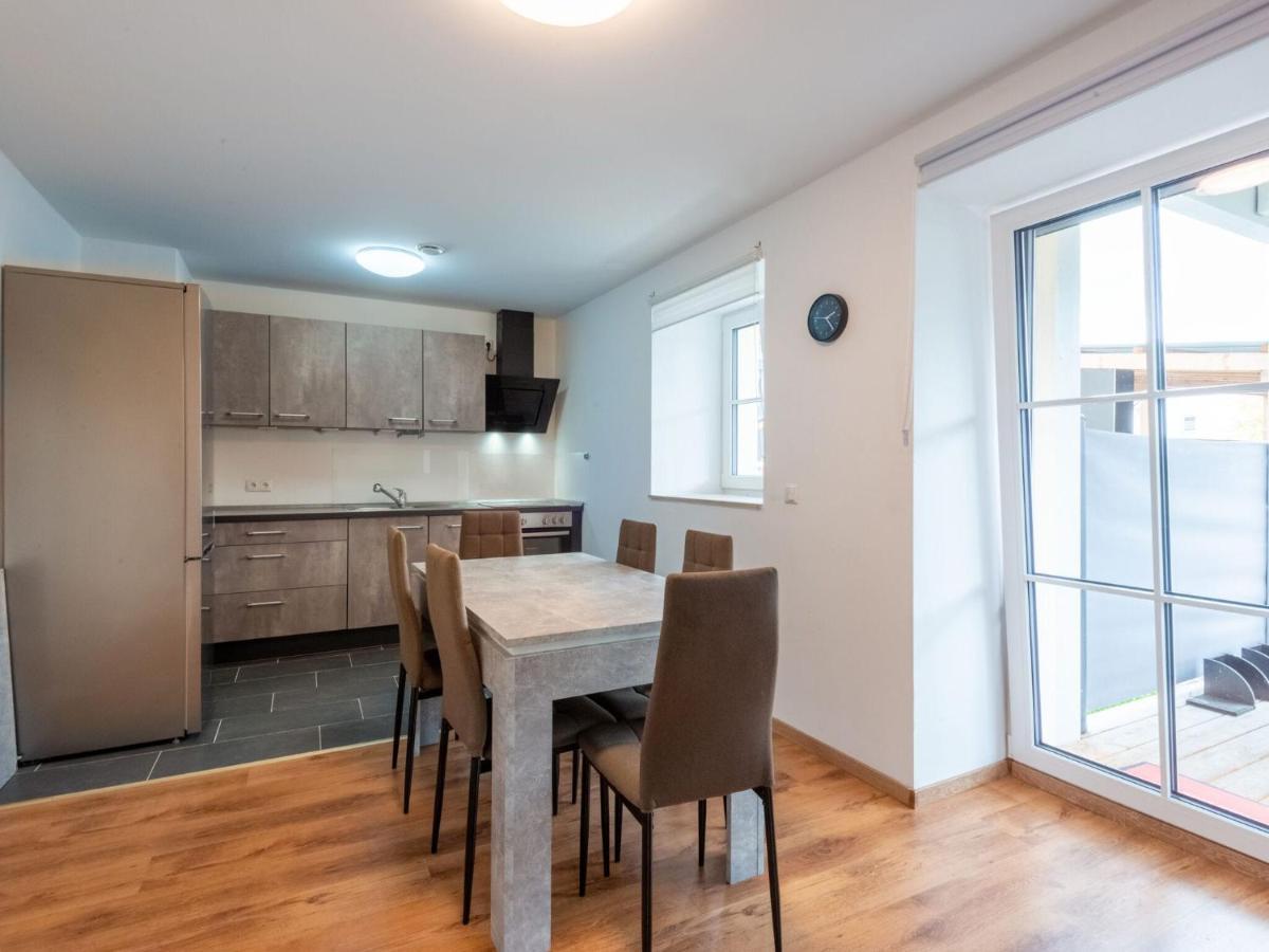 Apartment With Terrace In An Ideal Location Haunsheim Buitenkant foto