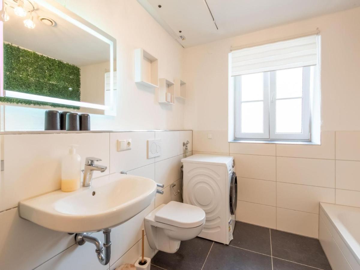 Apartment With Terrace In An Ideal Location Haunsheim Buitenkant foto