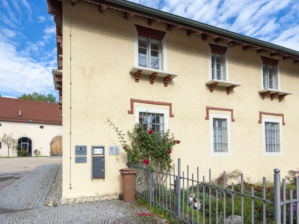 Apartment With Terrace In An Ideal Location Haunsheim Buitenkant foto